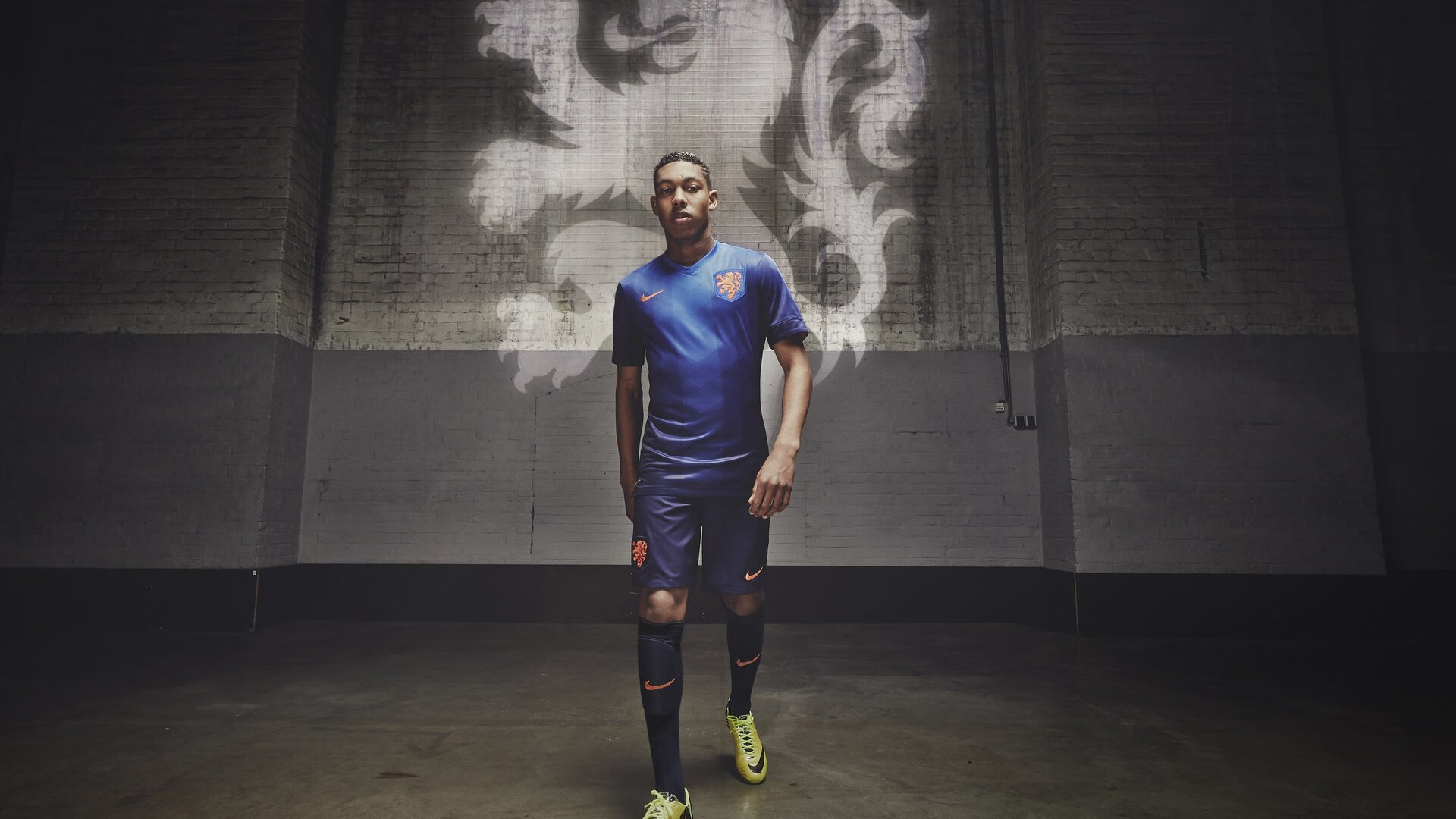 mk体育-中场传导密集区域是否决定控球成功率，中场传球运用最多的是什么传球