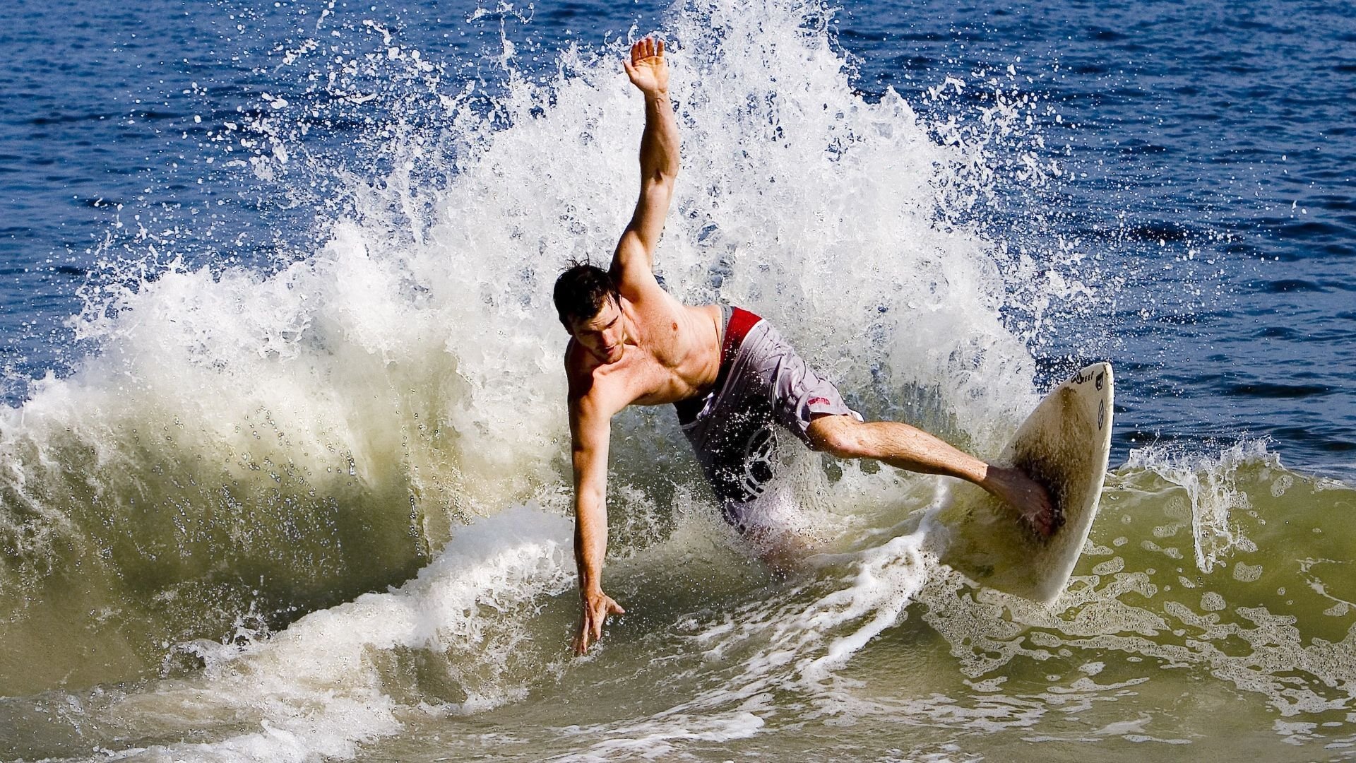 威尔士女子橄榄球势头强劲,跻身世界强队行列,橄榄球女子世界杯